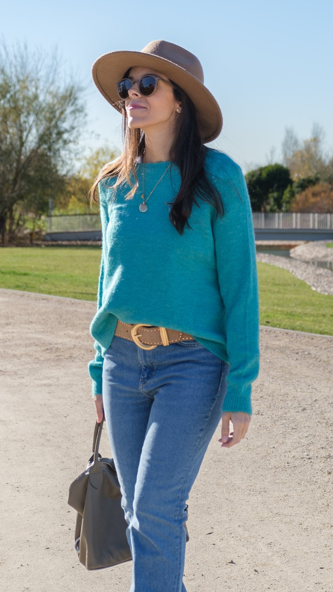 Turquoise Tristán sweater