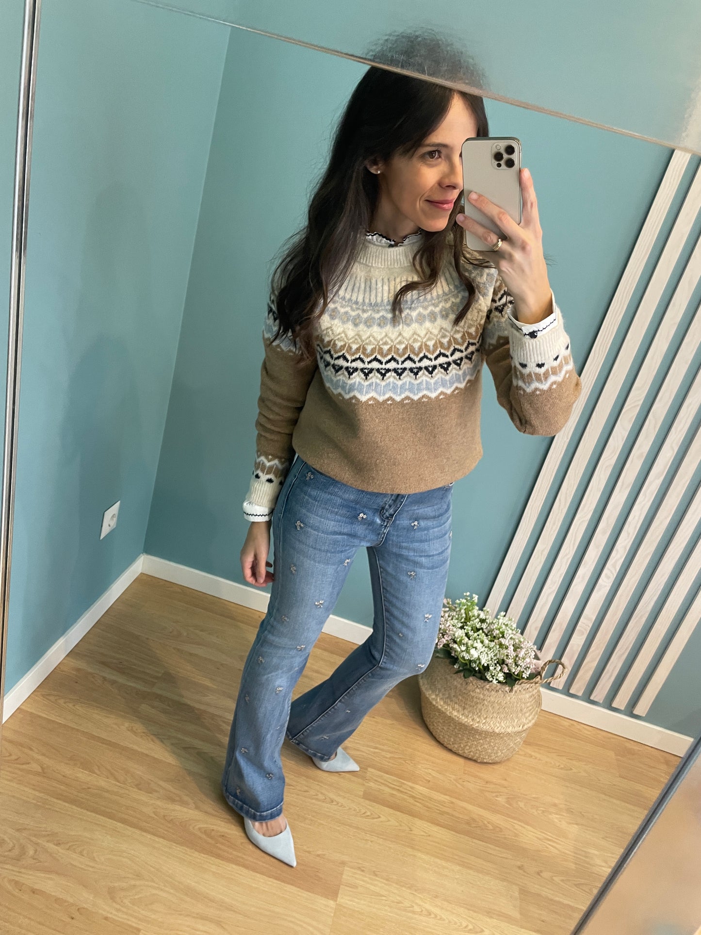 Noelia camel sweater