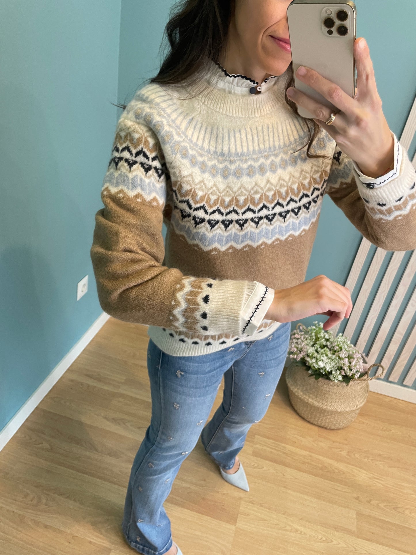 Noelia camel sweater