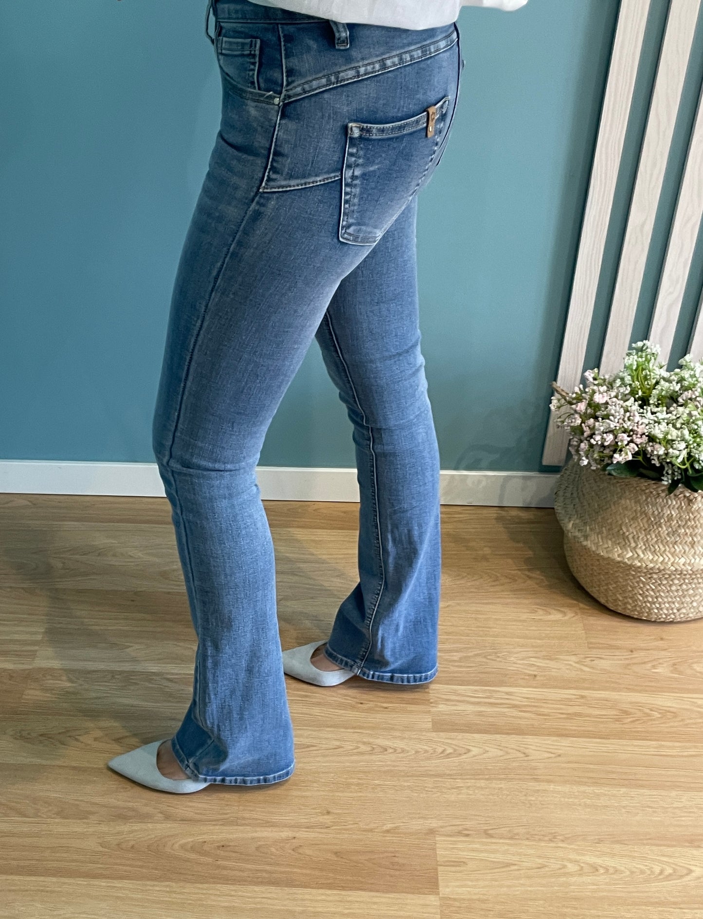Mini Flare Jeans